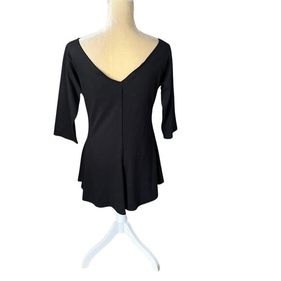 Elm Design Black VNeck Pima Cotton Top Icelandic Design Handmade in Peru 3 Large - Picture 5 of 7